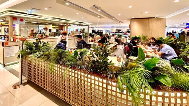 Terrace in seaside (屯門市廣場1期)